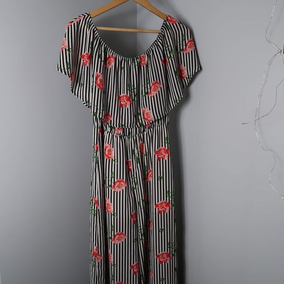 Off the Shoulder Floral Striped Wide Leg Jumpsuit - Picture 7 of 8